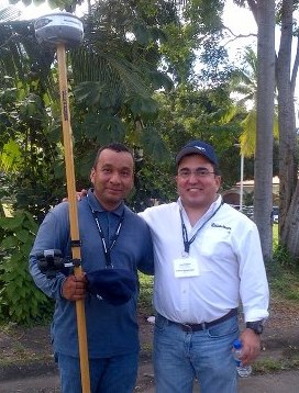 CarlosandDealer Both Carlson data collection and office software solutions are available in Spanish.